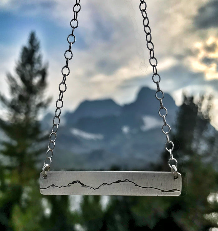 Simple Mountain Bar Necklace