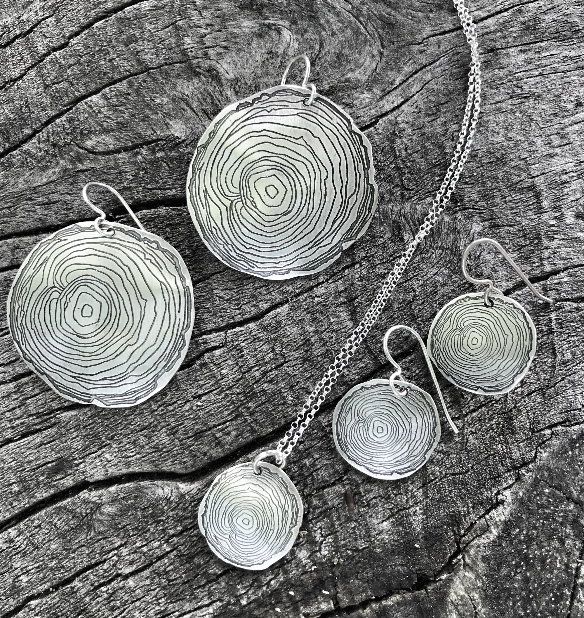 wood slice jewelry
