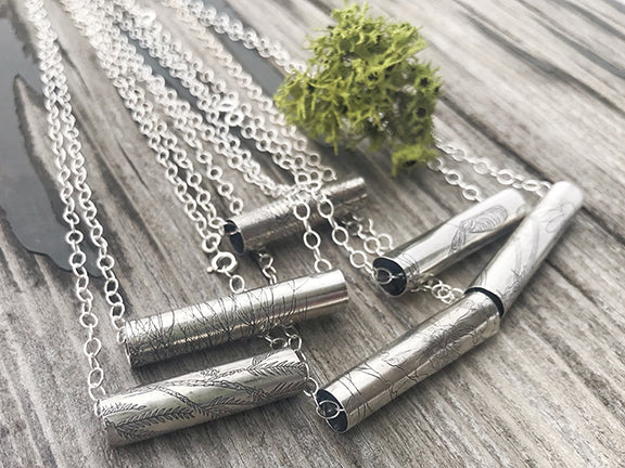 scroll necklace